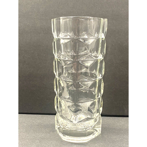 Vintage 70’s Luminarc Crystal Square Vase Made in France 7" Tall - Picture 2 of 9